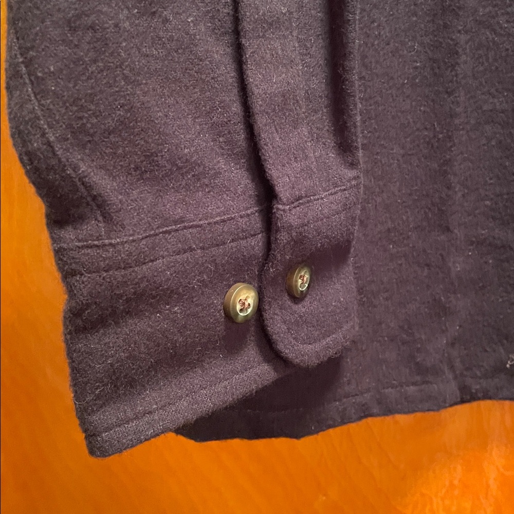 St. John's Bay Men’s Navy Blue Flannel Shirt Size L - Picture 2 of 5